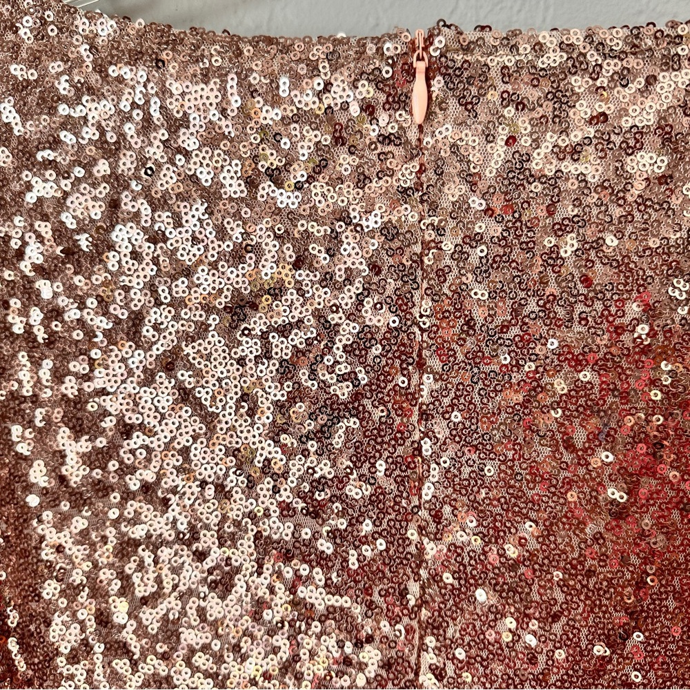 SEXY Stretchy Sequin Mini Rose Gold. 18 W - Picture 2 of 12